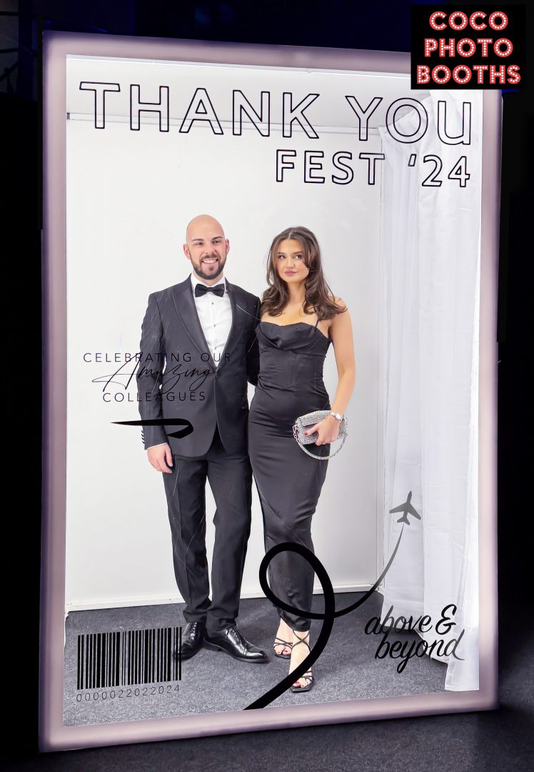 magazine-cover-photo-booth-womans